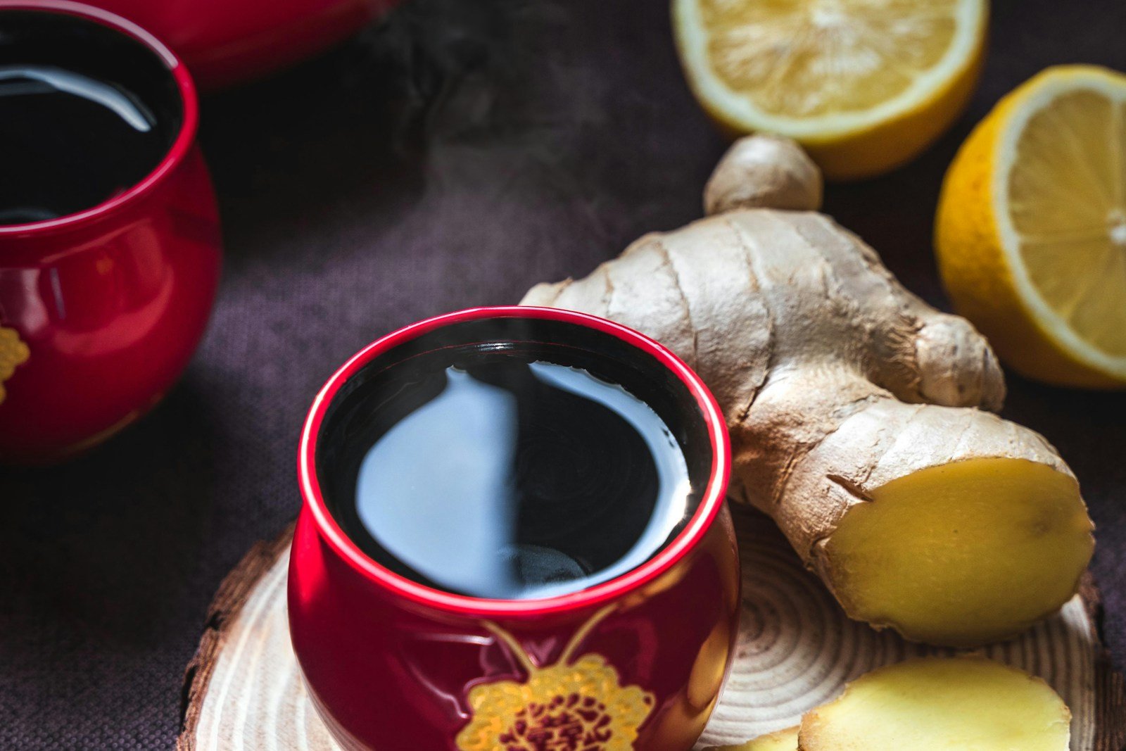Warm tea with sliced lemon